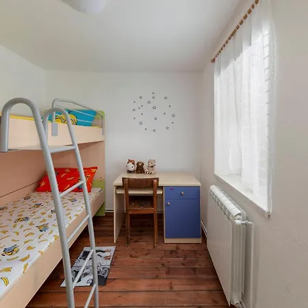 Holiday home Pocitniska Hisa Pr Martinovih